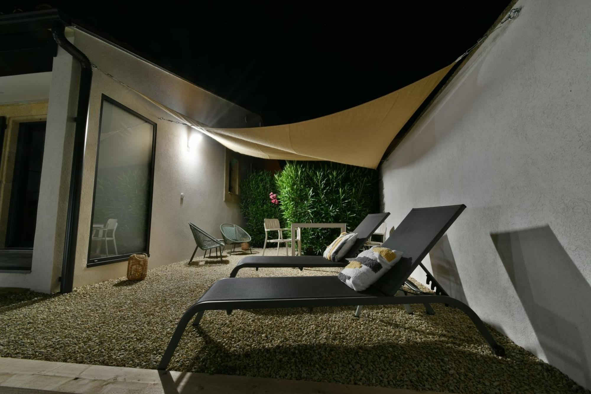 Une Nuit En Luberon Puyvert Экстерьер фото